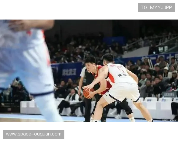 山西外援诺威尔杯赛场均29.5分,进攻火力凶猛 山西外援诺威尔杯赛场均29.5分,进攻火力凶猛